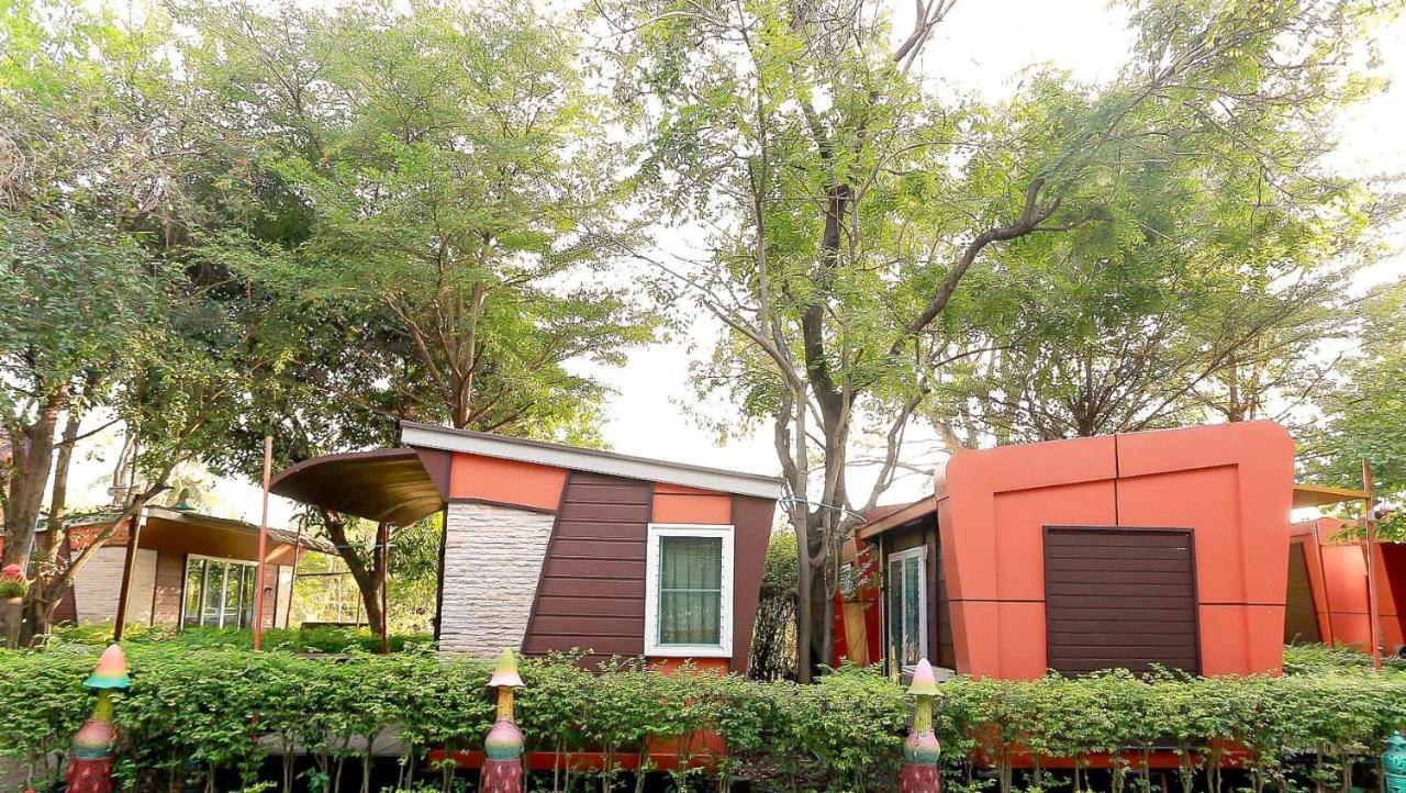 Energy Resort Nakhon Sawan Exterior photo